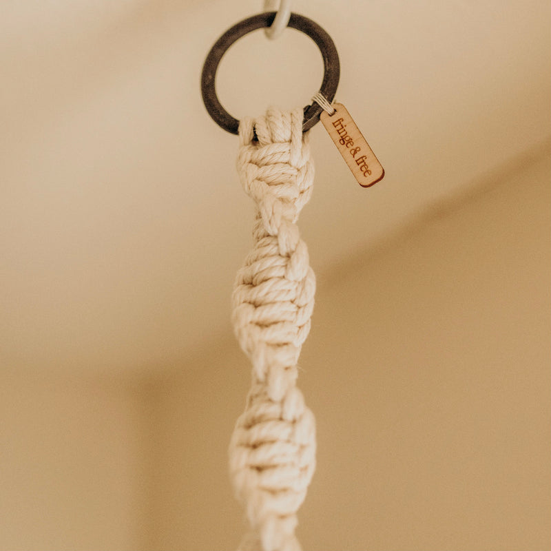twisted knots in macrame plant hanger